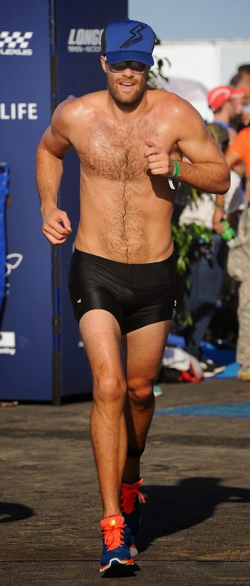 Geoff Stults Does the Nautica Triathlon in Malibu! 