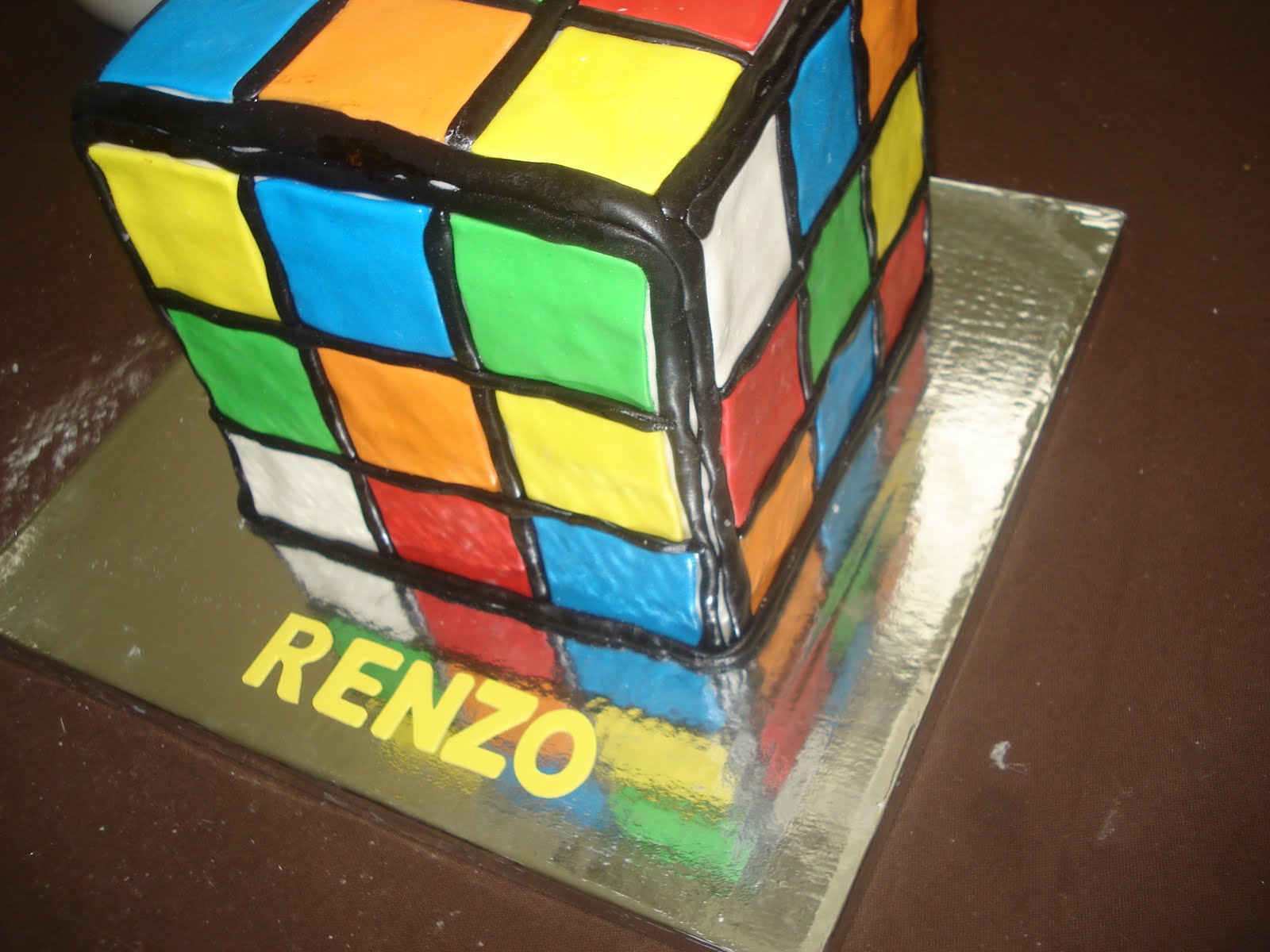 JessiCakes Project Rubik's Cube Fondant Cake