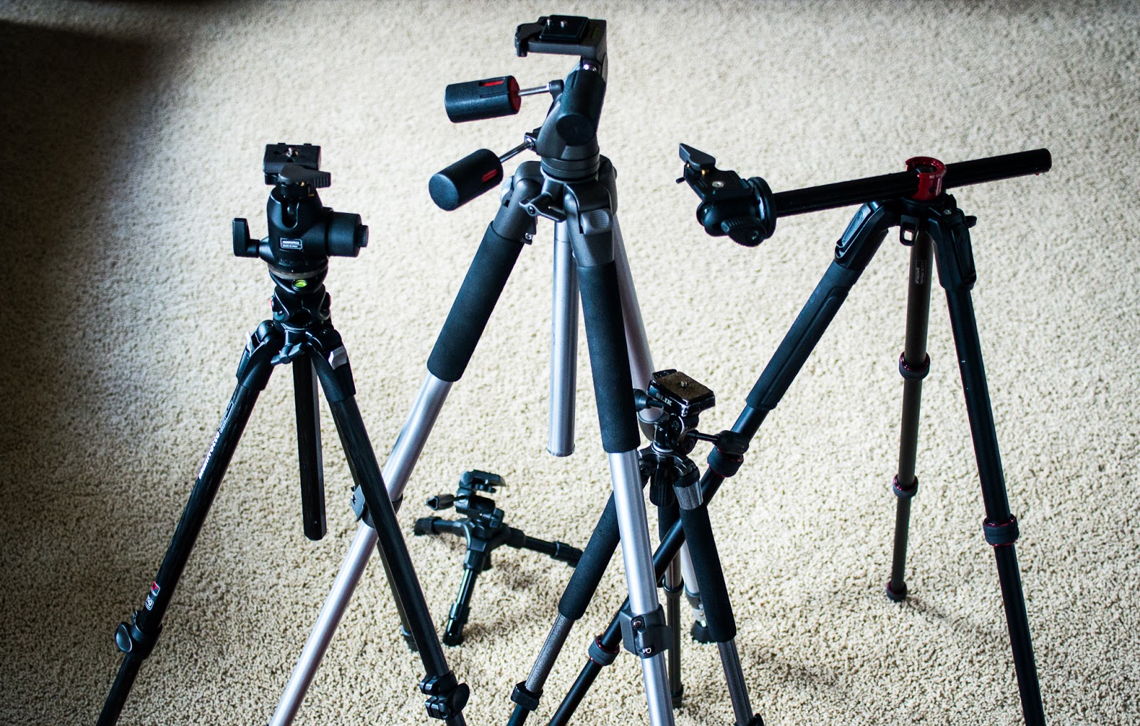 Choosing the right camera tripod Choosing the right camera tripod