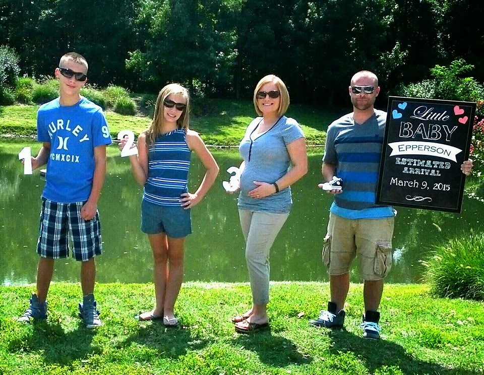 2nd pregnancy announcement picture