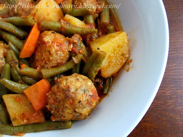 "Sebzeli Köfte" - овощной соус с тефтелями по-турецки