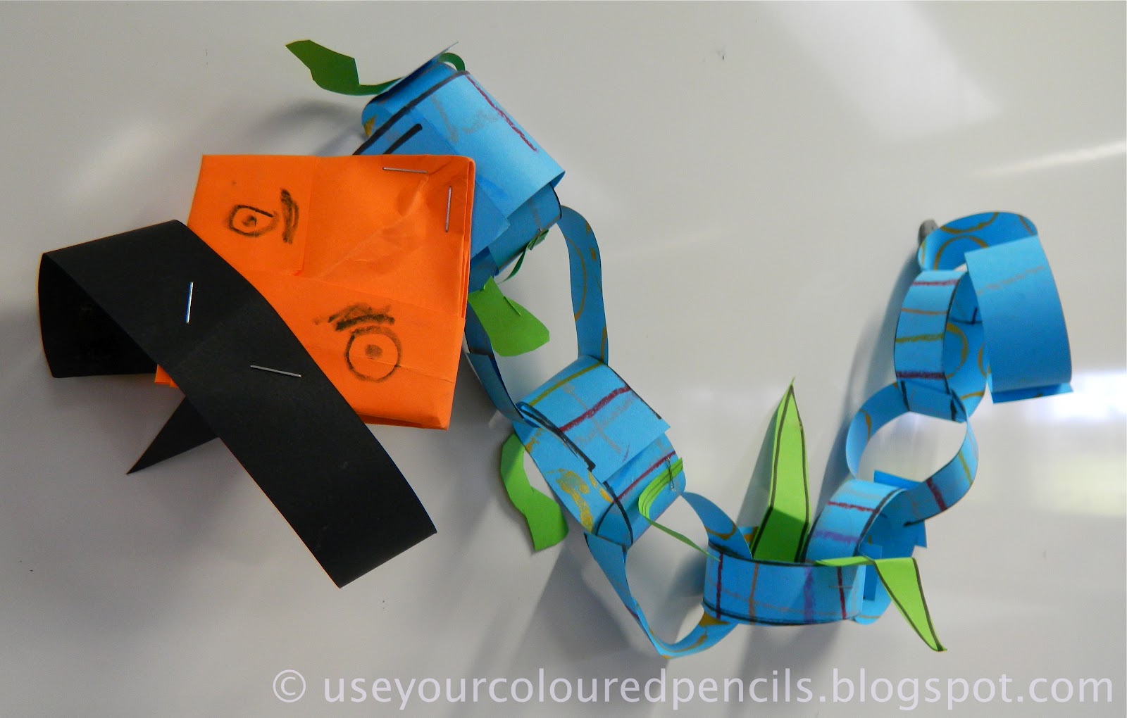 Use Your Coloured Pencils: Paper Chain Chinese Dragons