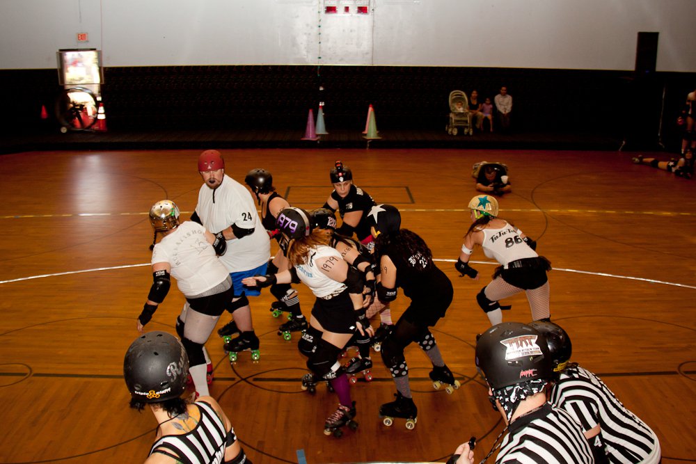 San Diego Roller Derby Hip checks, rock blocks and a close score, oh my!
