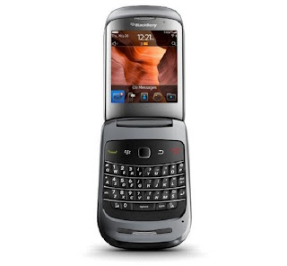 Blackberry Style 9670 white