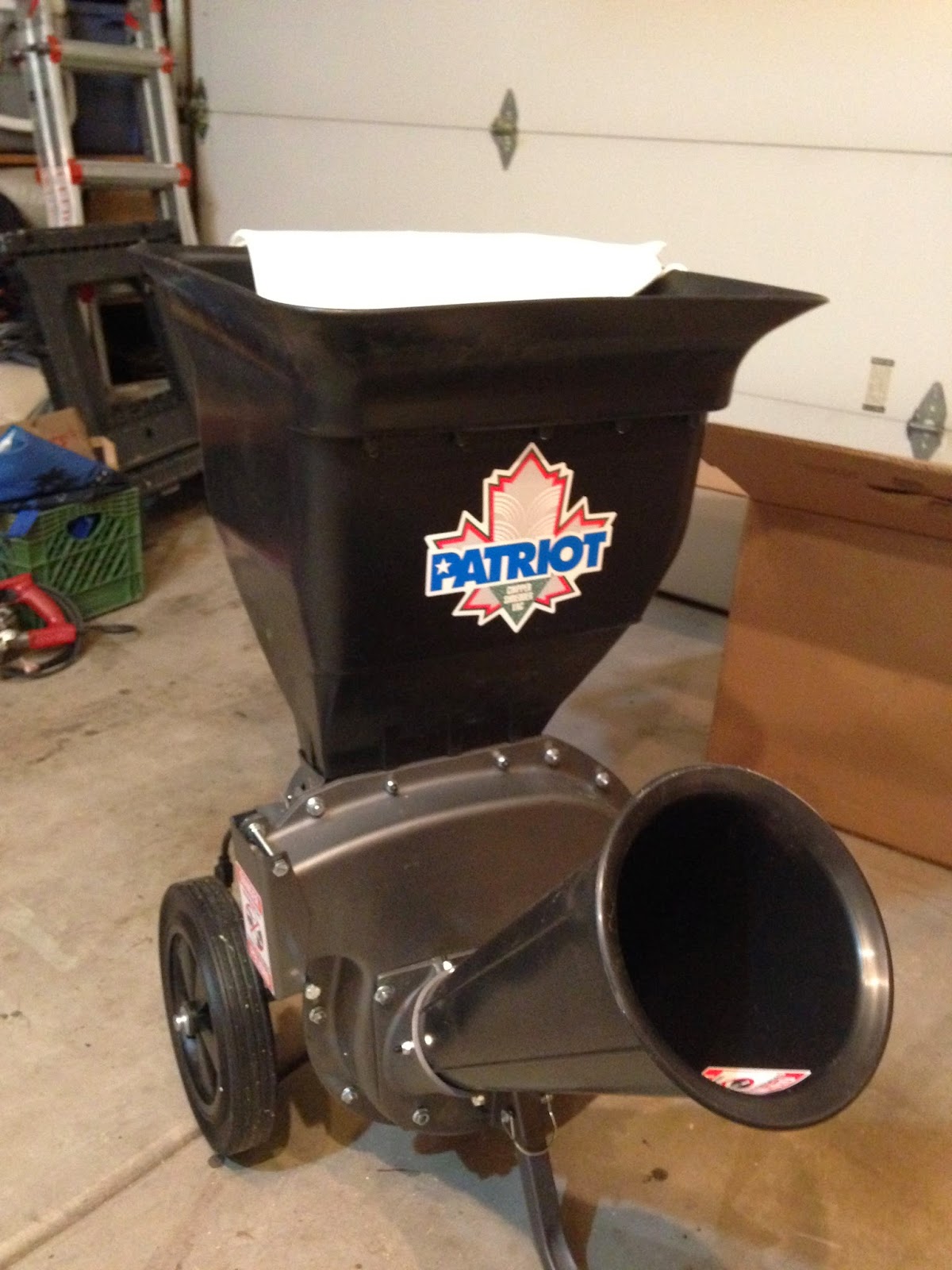 Renaissance Dad Patriot Electric Wood Chipper A Renaissance Dad Review