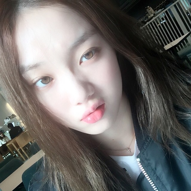 [Instiz] Lee Sung Kyung and Seo Kang Joon's pretty eye colour ~ YG Press