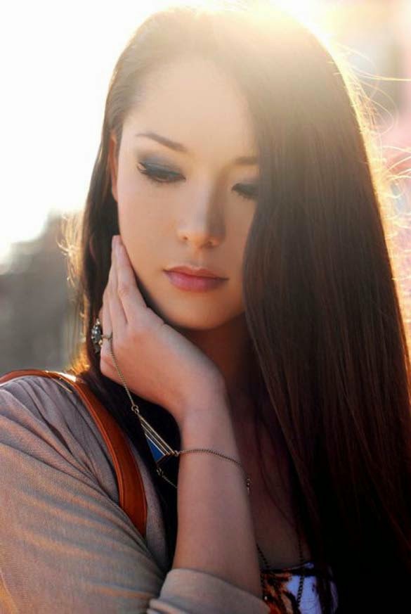 صور بنات انيقات و حسناوات كالقمر في عالية السماء