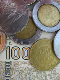 1000 lire bill 200 lire coin