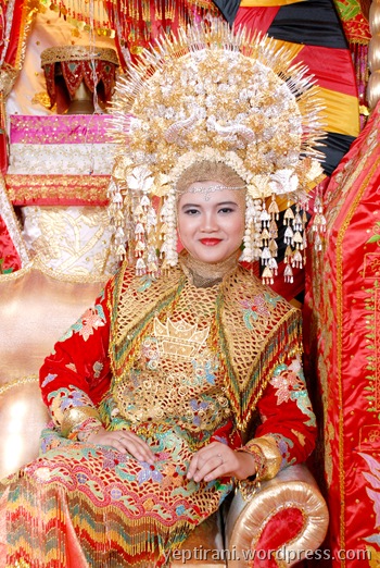 puti cayo suntiang mahkota pengantin wanita adat puti cayo suntiang mahkota pengantin wanita adat