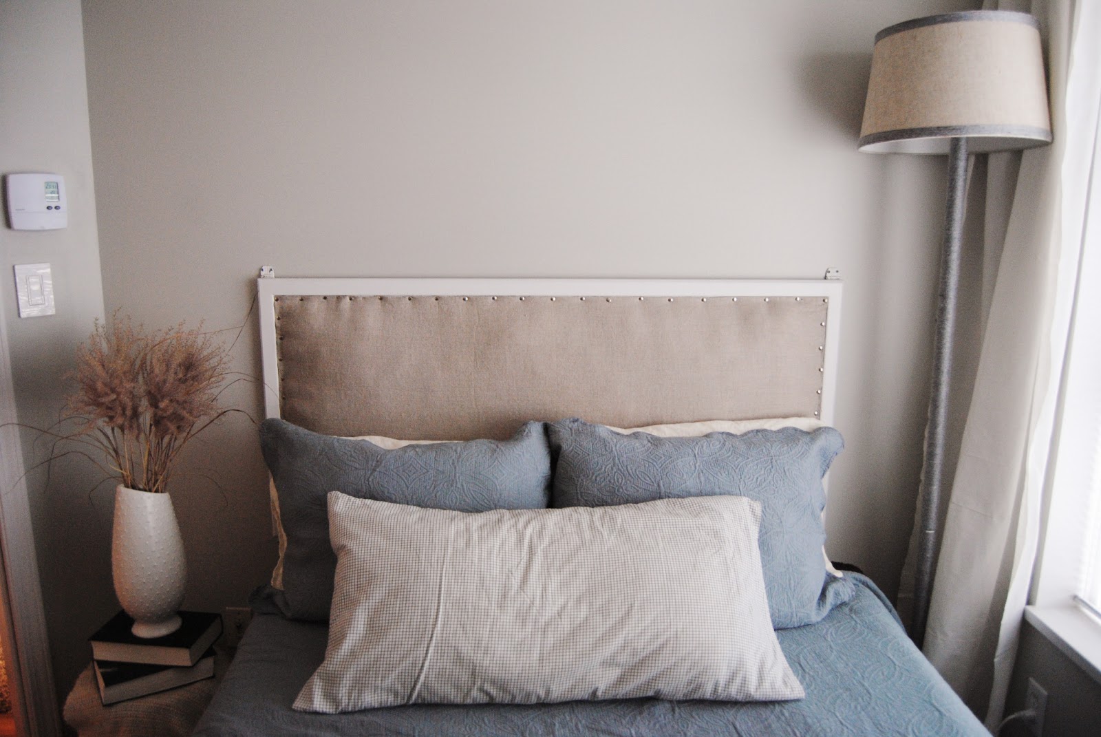 pretty little apartment ditty cork board head board