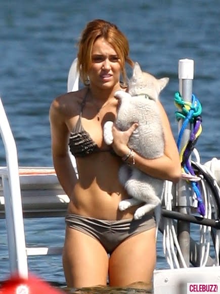 Miley Cyrus Bikini michigan