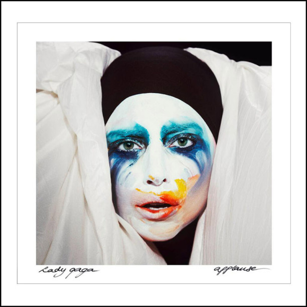 Copertina di Applause il nuovo singolo di Lady Gaga Lady Gaga - Applause - copertina traduzione testo video download