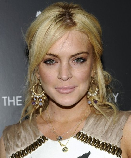 Wonders Of The World Lindsay Lohan On Red Carpet For Source Code