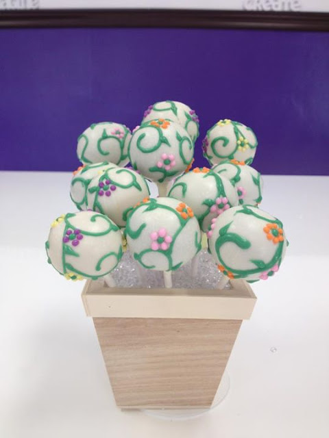 Summer Garden Inspired Cake Pops by Kuchen Pops