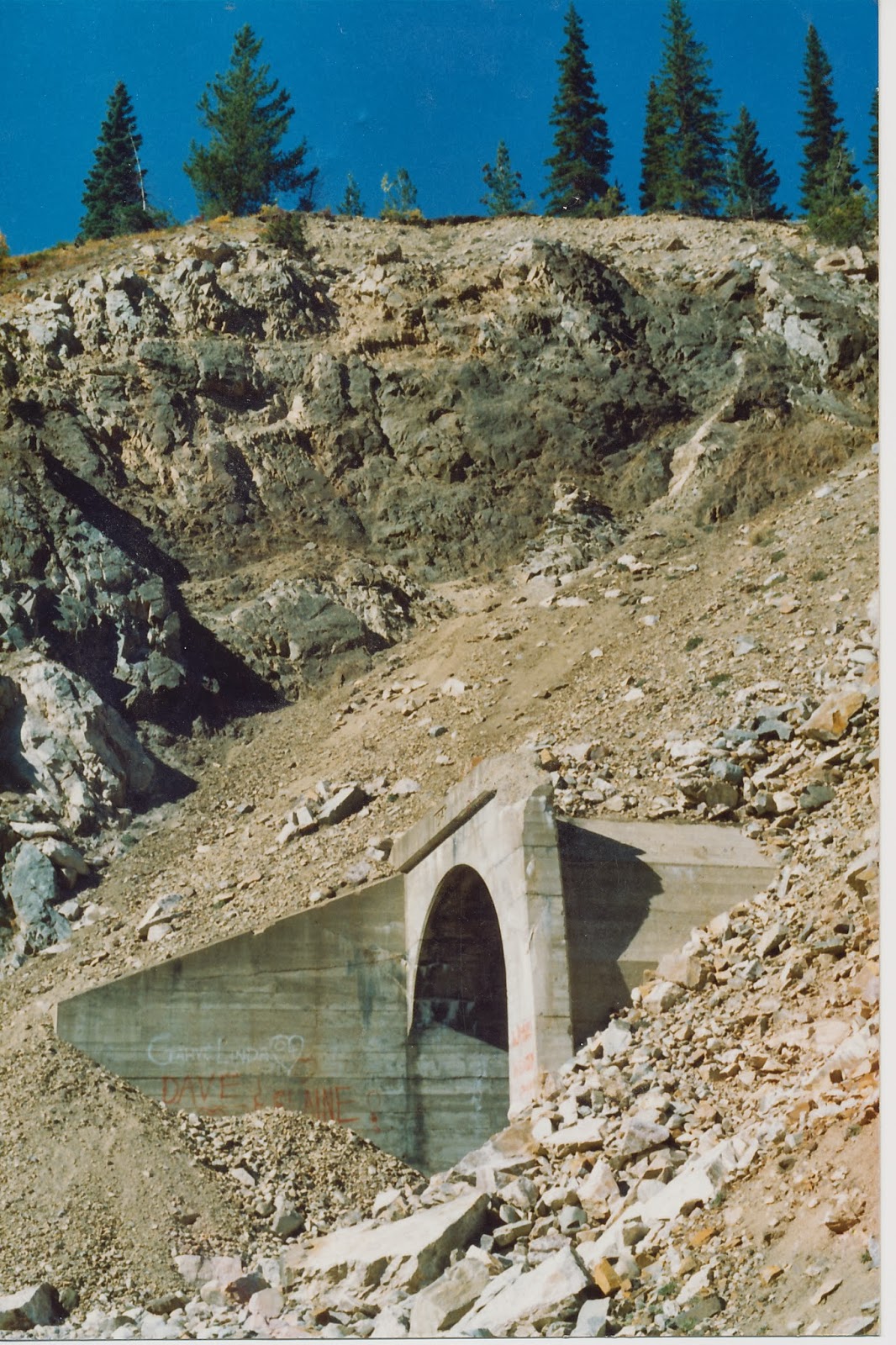 KETTLE VALLEY MODEL RAILWAY TUNNEL PORTALS OF THE MODEL KIND