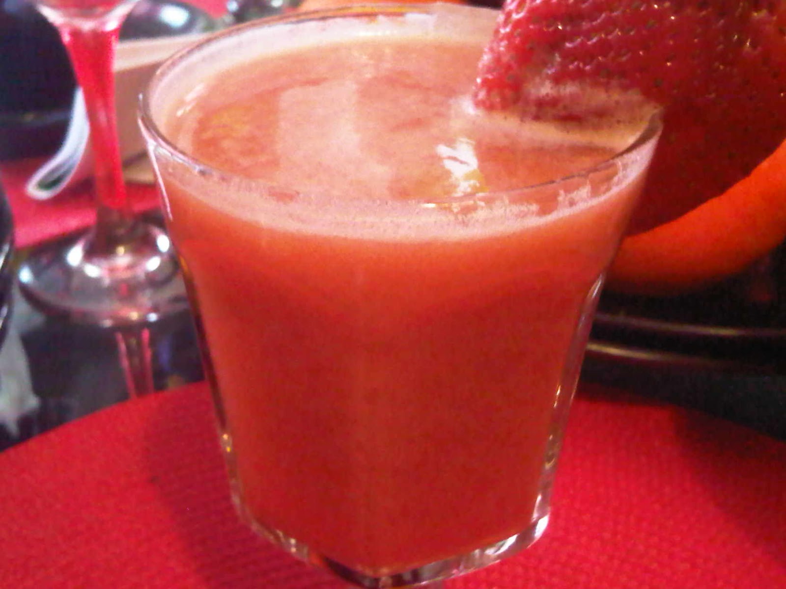 Smoothies & MORE Apple Pear Strawberry Kiwi Juice