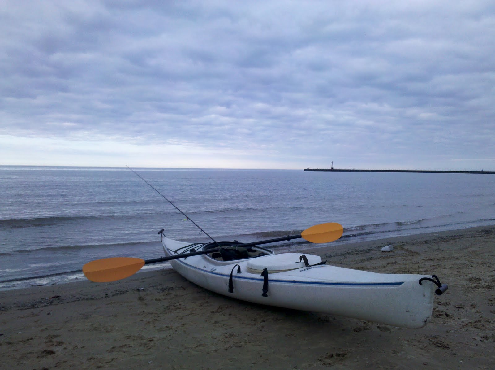 Great Lakes Angler: Chicago Kayak Fishing Report: Coho Salmon - 04/12/2011