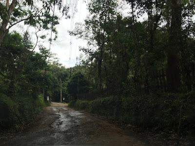 Estrada para as cachoeiras Estrada para as cachoeiras