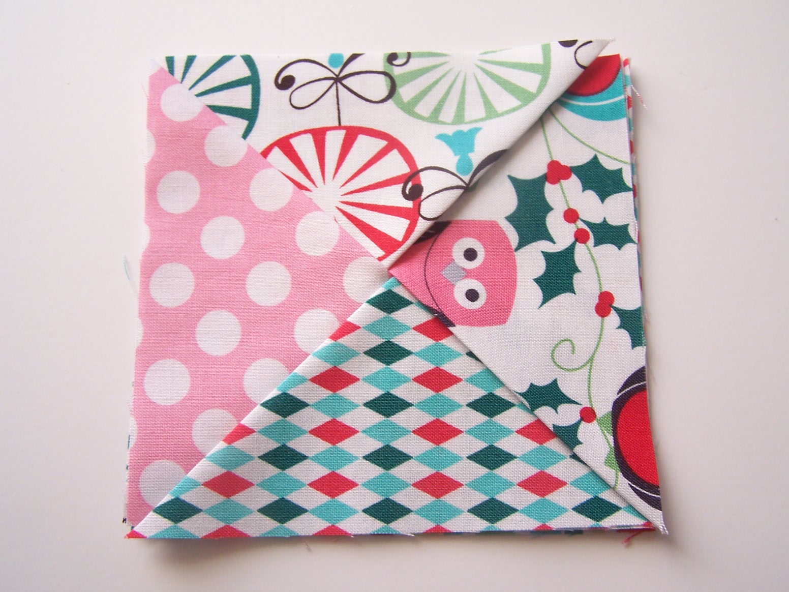 POPPYSEED FABRICS Holiday coaster tutorial (updated)last min holiday