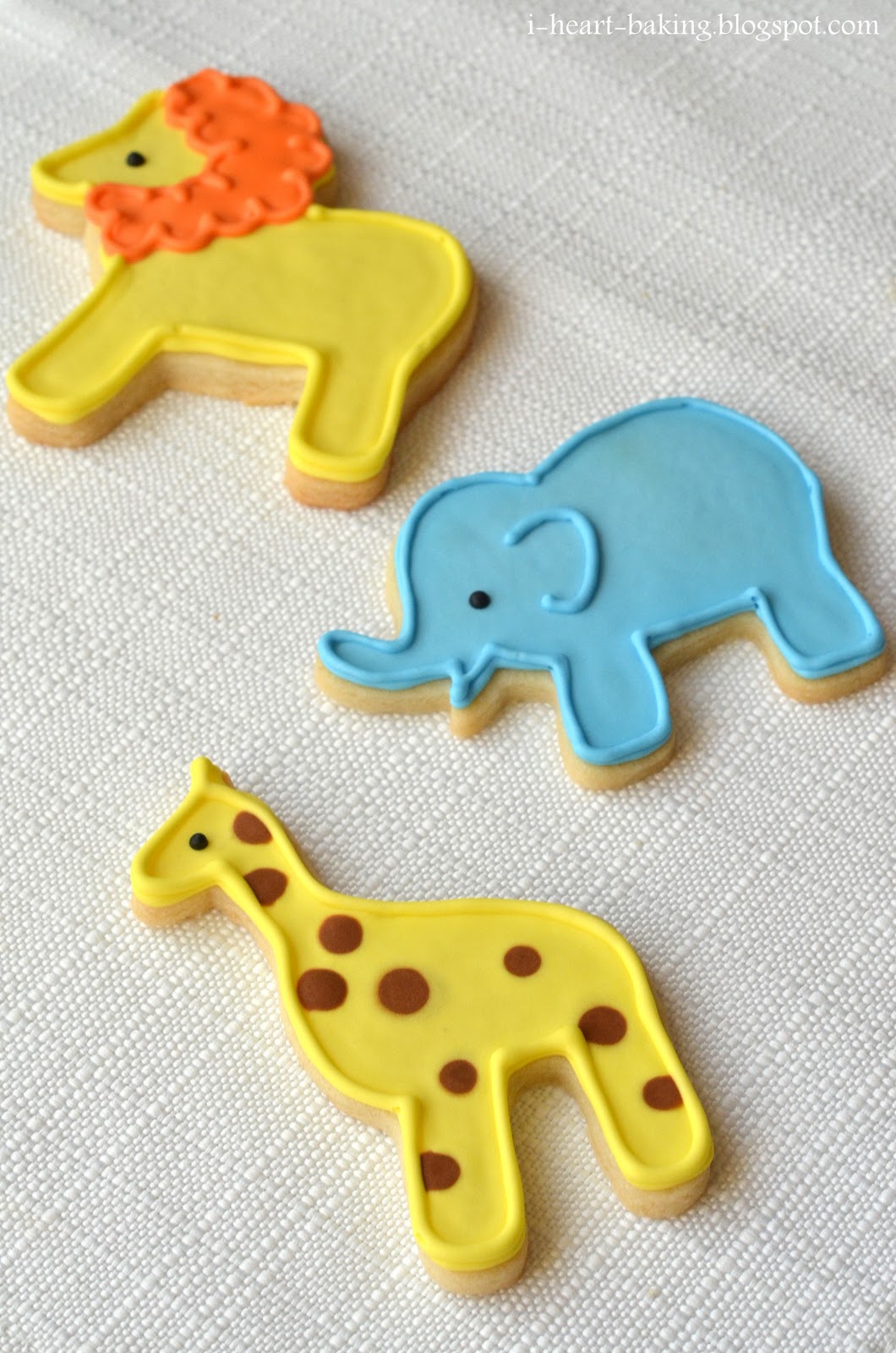 i heart baking! circus carnival animal cookies giraffes, lions, and