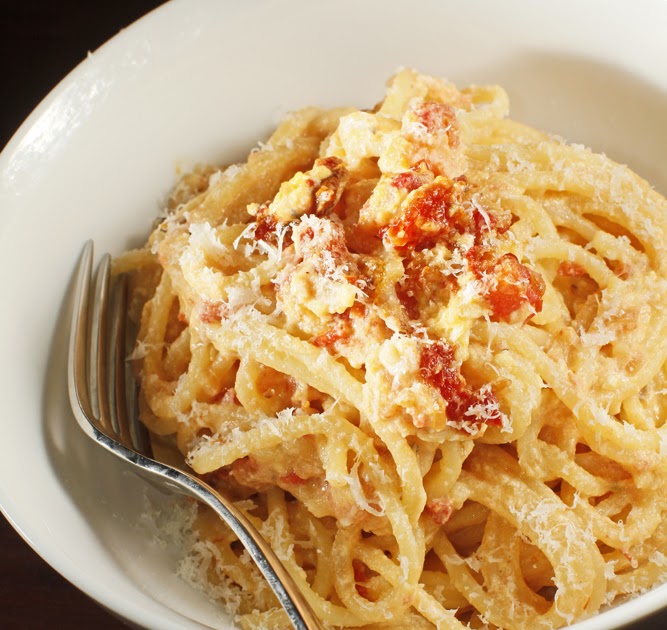 The Chubby Vegetarian Vegetarian Carbonara with Smoked SunDried Tomatoes