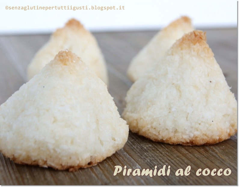piramidi al cocco senza glutine e senza latte in tre varianti