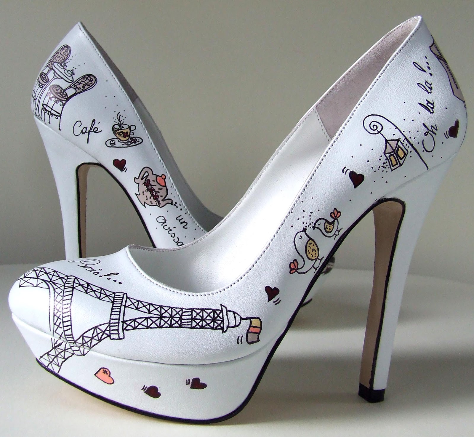 KUKLA Shoes by Rana Öztok WALKING ON PARIS STREETS IN AUTUMN...