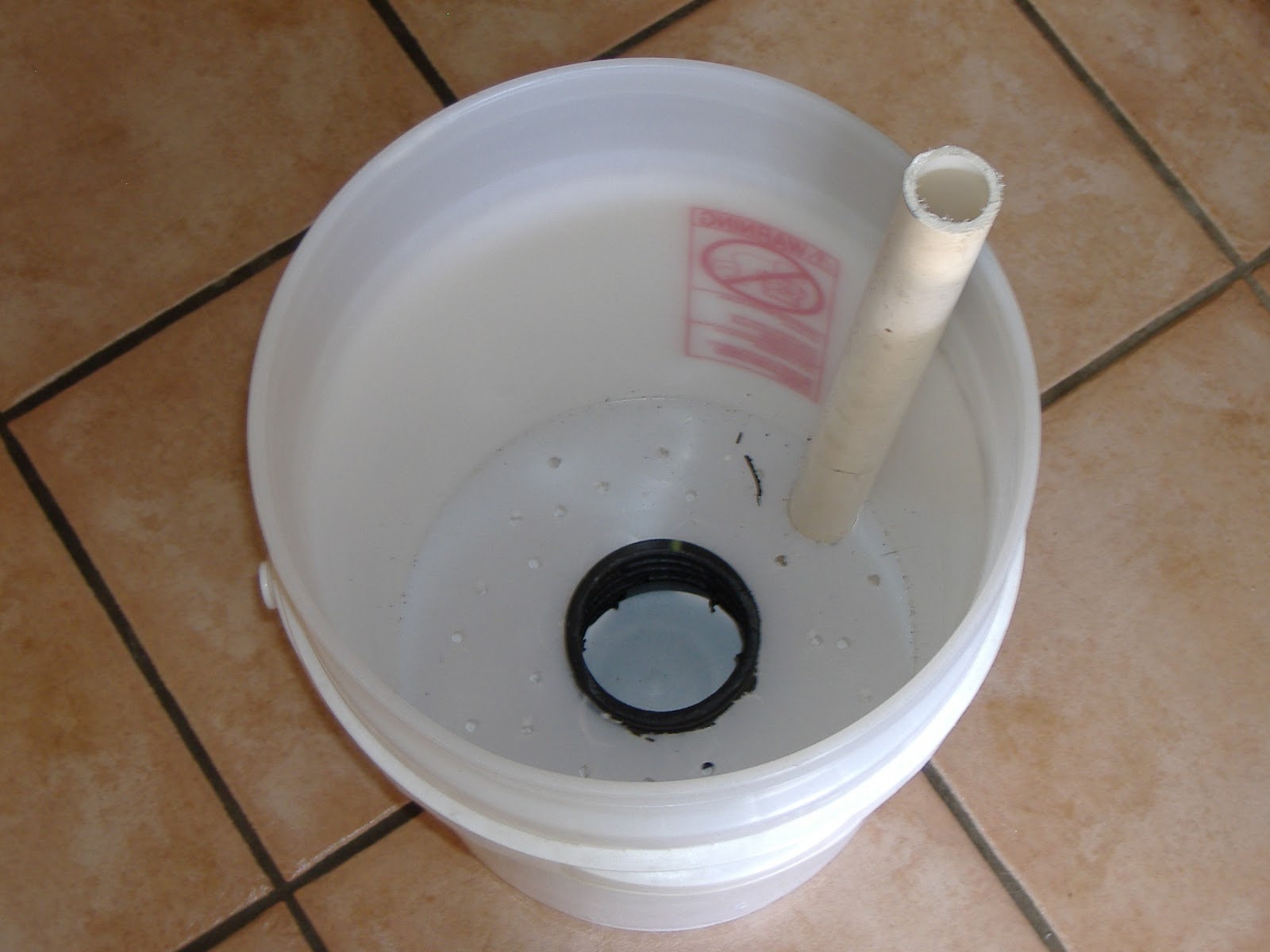 WoW Homemaking SelfWatering Planters Construction and Instructions for use