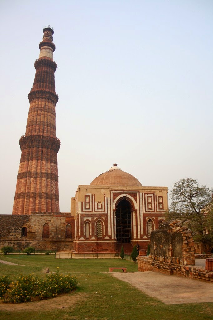World Visits: Delhi Monuments, Most Popular Places In Delhi
