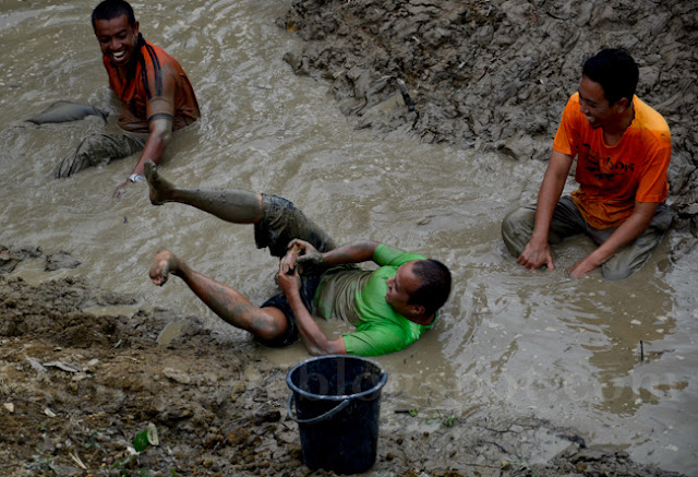 "Mengocaa" di lubuk ikan