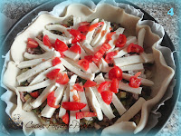 Torta salata di pasta brise' con porro, melanzana e zucchina