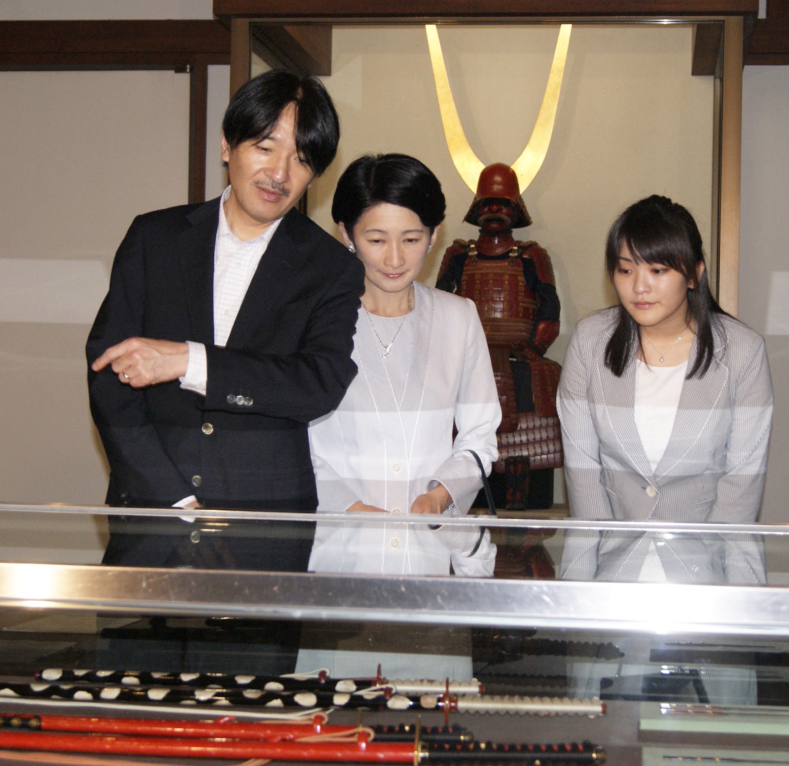 滋賀彦根新聞 秋篠宮殿下 紀子様 眞子様 滋賀県ご訪問 彦根城博物館ご見学