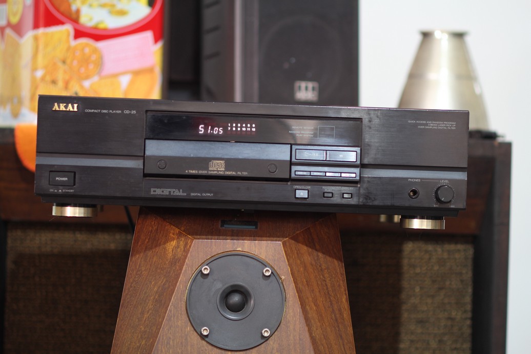 audio2nd AKAI CD 25 (CD PLAYER) MADE IN JAPAN..TERJUAL