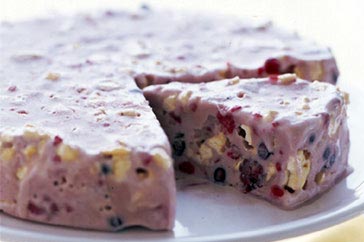 Low-fat berry and meringue ice-cream cake recipe