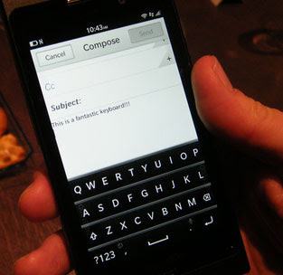 Fitur Keyboard Virtual BB 10