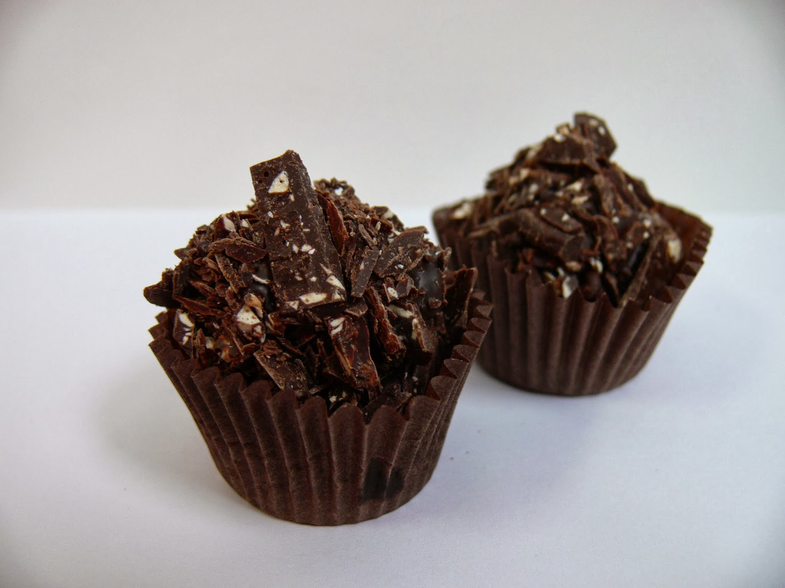 The Ultimate Chocolate Blog HoneyAlmondNougat Dark Chocolate Truffle