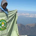 Kibarkan Bendera STAIN Jember di Puncak Gunung Rinjani Mataram