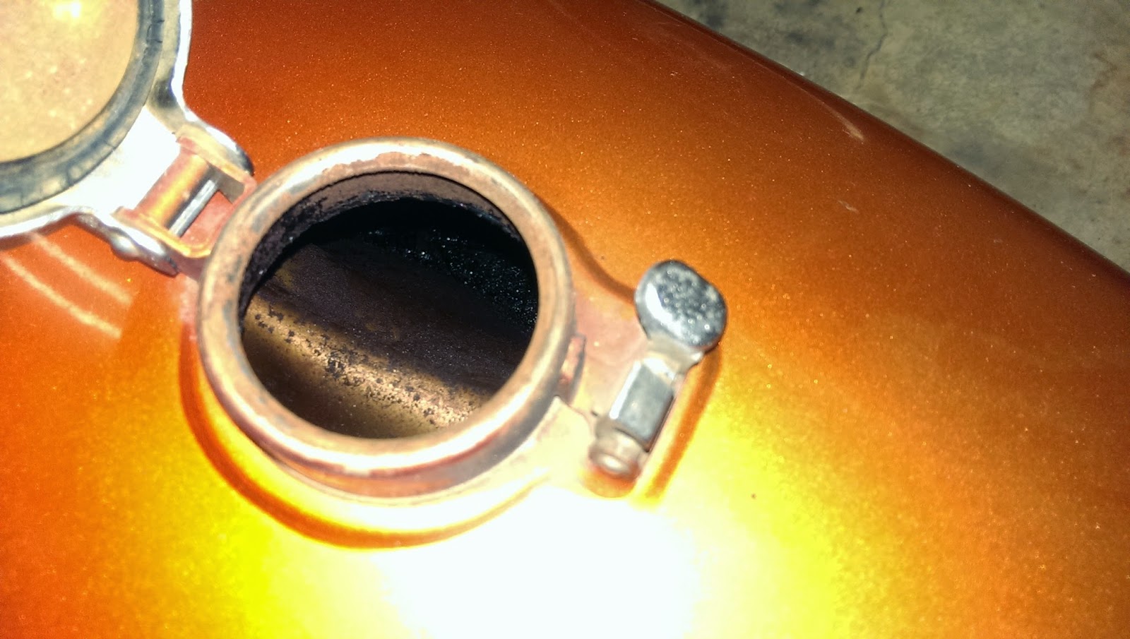 Honda CB360 Project Cleaning and Sealing the Motorcycle Gas Tank