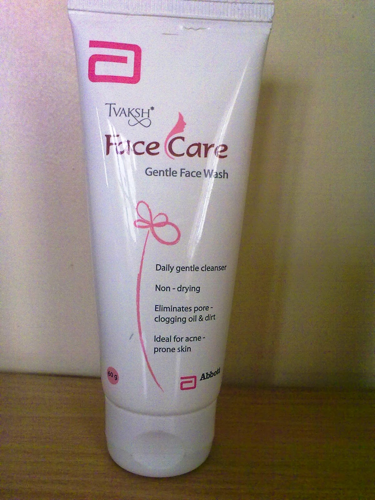 MyCosmeticDiary "Tvaksh * Face Care Face Wash Review"