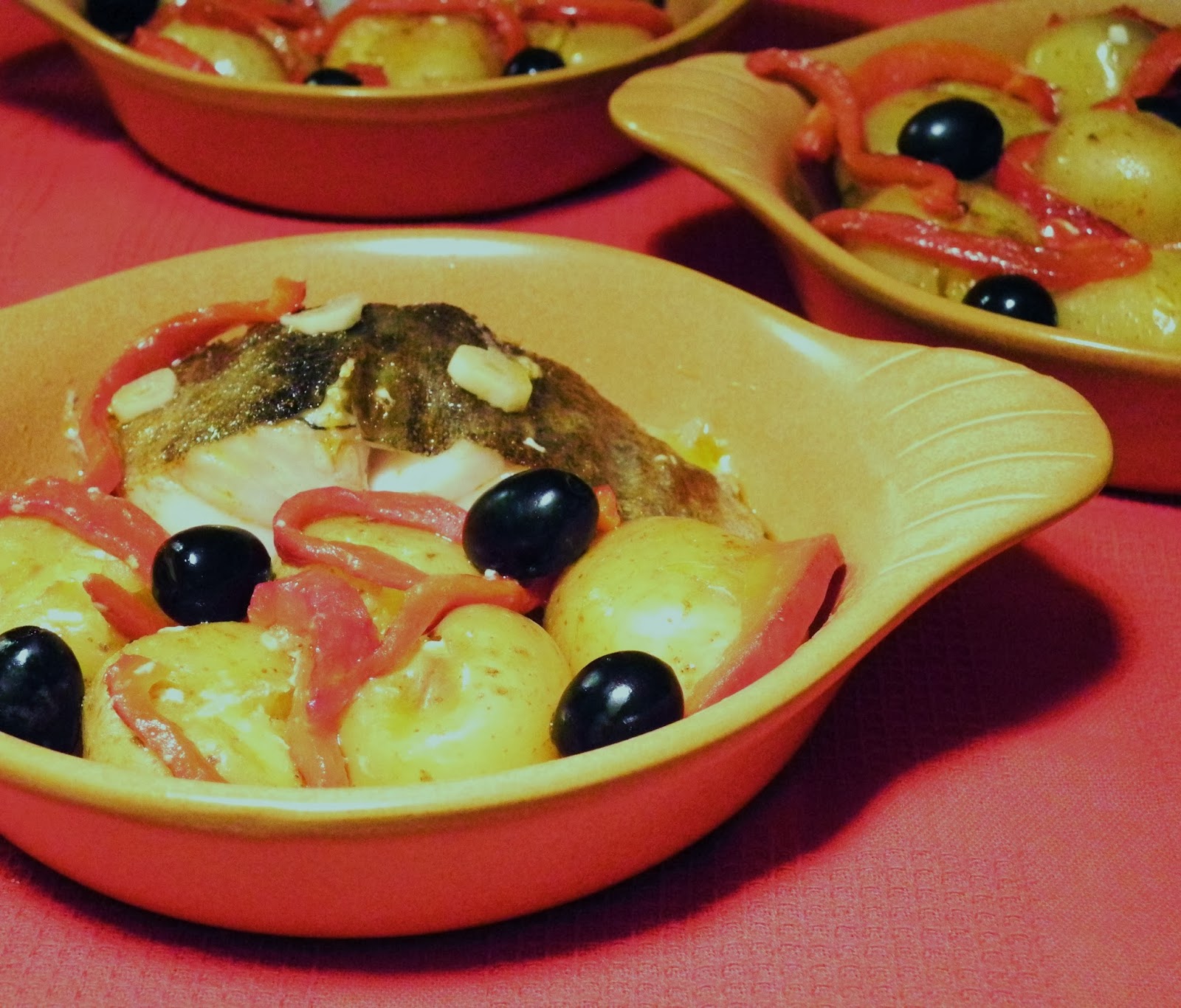 O Meu Tempero Bacalhau Assado No Forno Com Batata "A Murro" E Pimentos