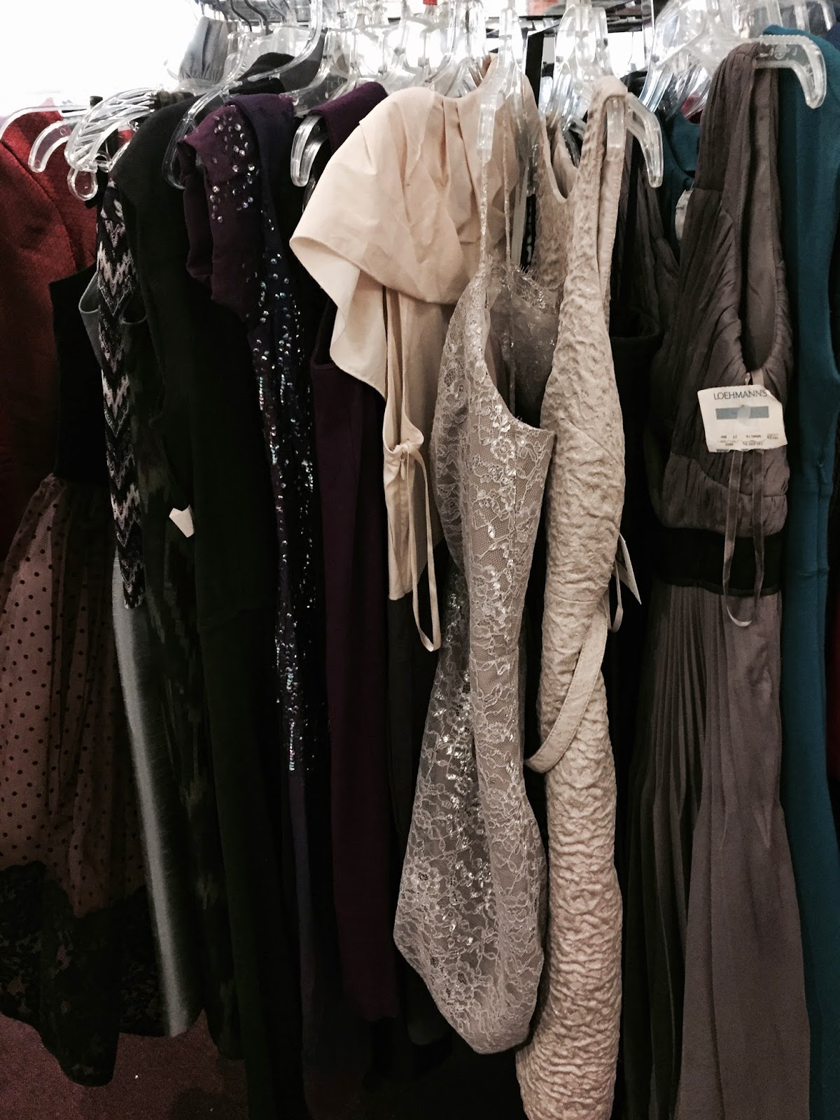 What's Inside The Wardrobe Boutique! Paint The Town Chic