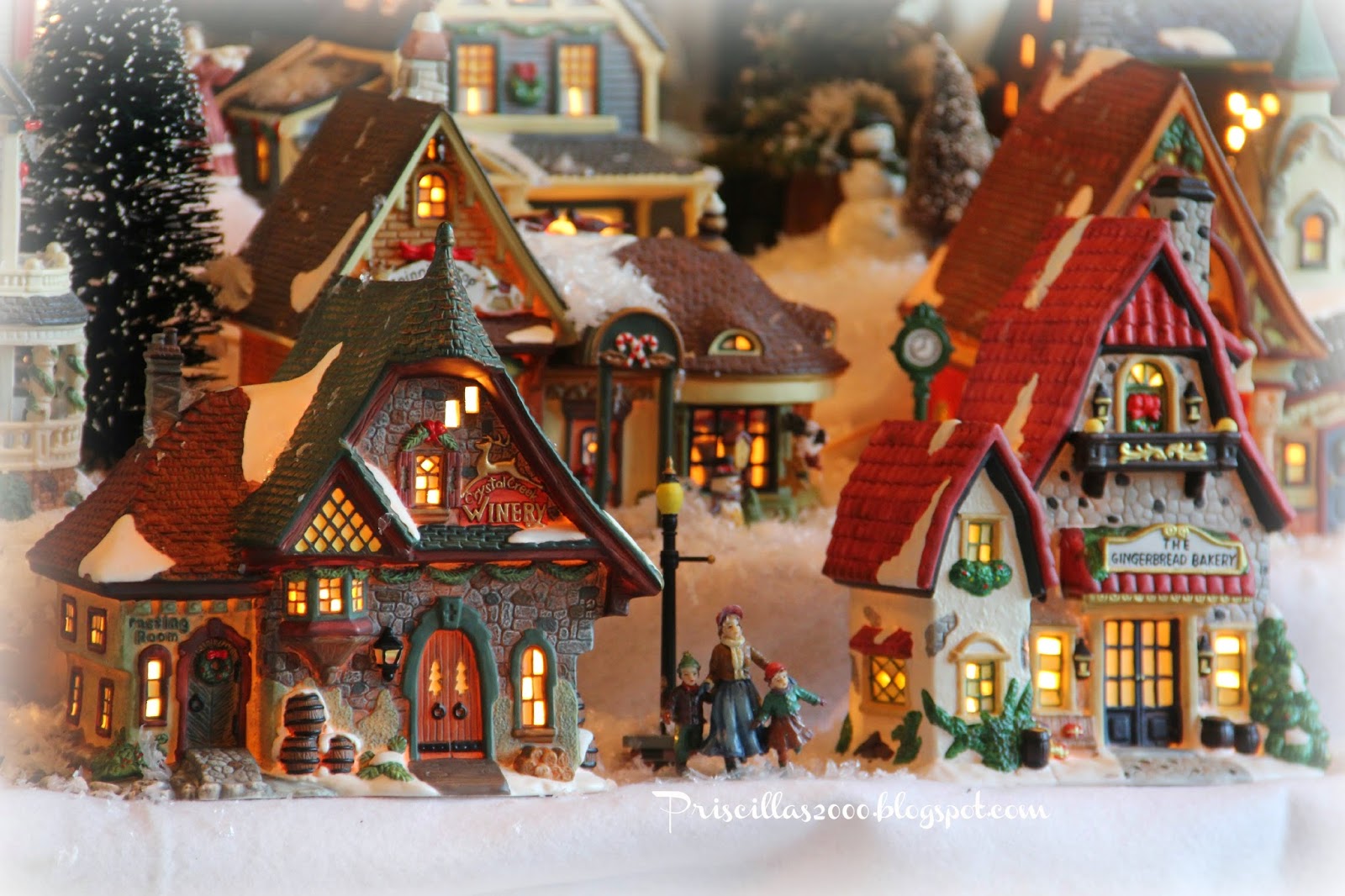 Priscillas: It's Finished !! The 2014 Christmas Village