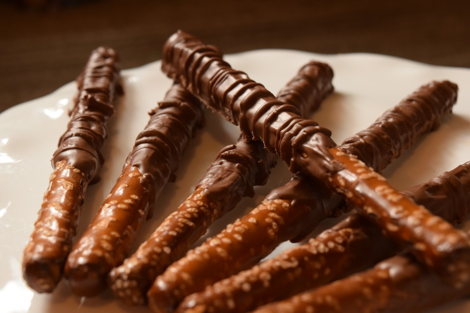 How To Ship Chocolate Covered Pretzels / Chocolate Covered Pretzel