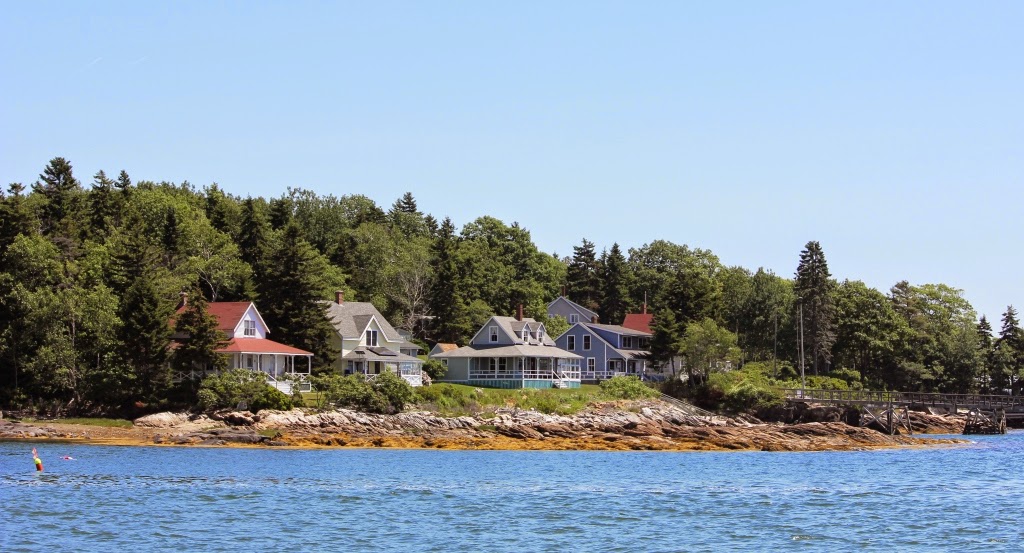 Bustin's Island cottages