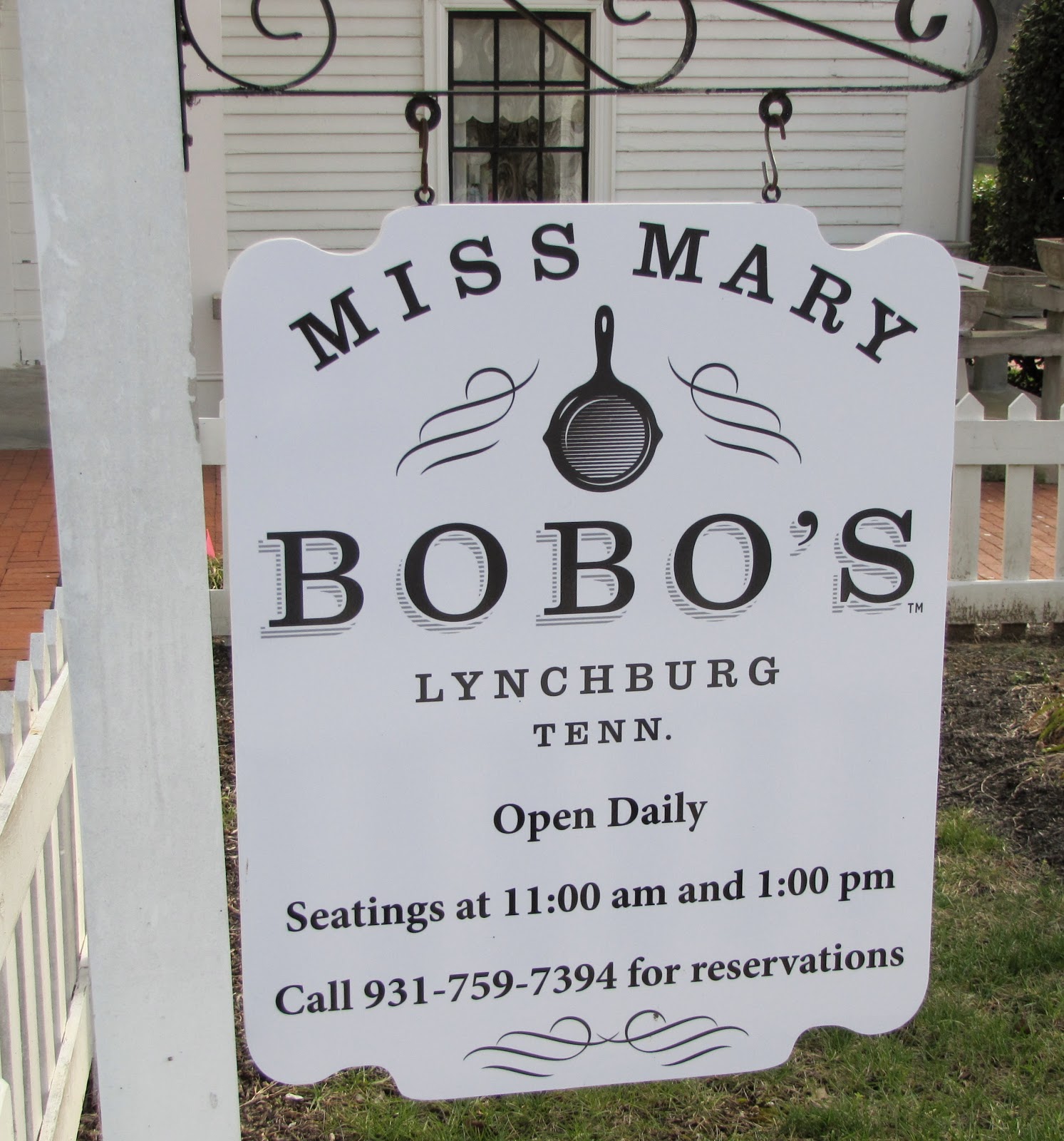 MISS MARY BOBO'S BOARDING HOUSE RESTAURANT