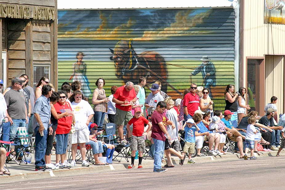 Hutchinson Herald, Menno, South Dakota July 9, 2014 Fourth of July