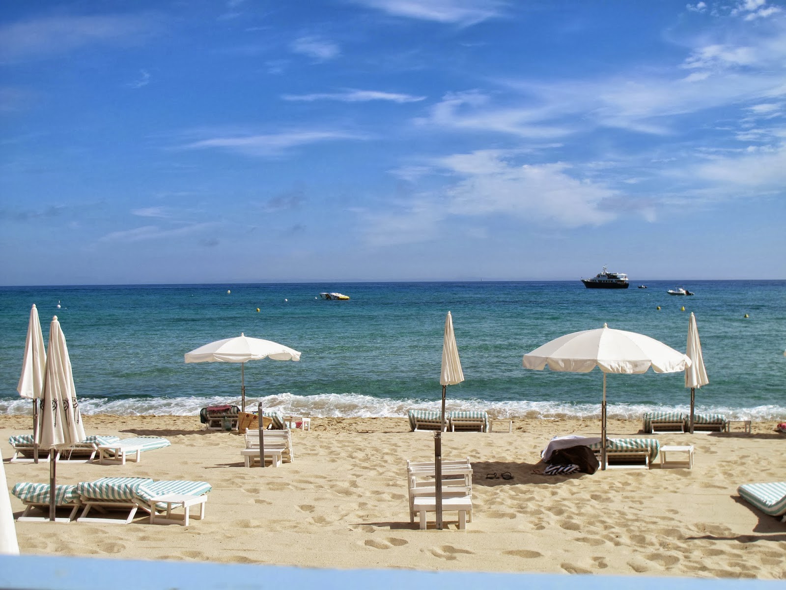 Le BLOG D'EPICURE Une autre plage avec cuisine, Les Jumeaux, à Pampelonne