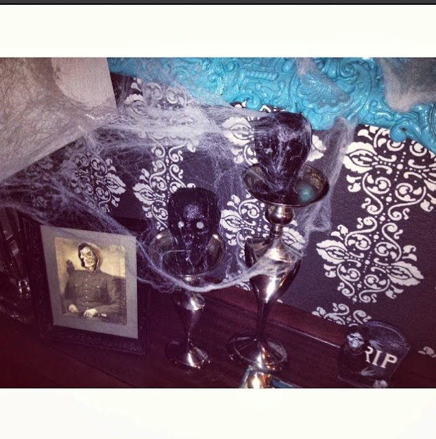 budget halloween decor