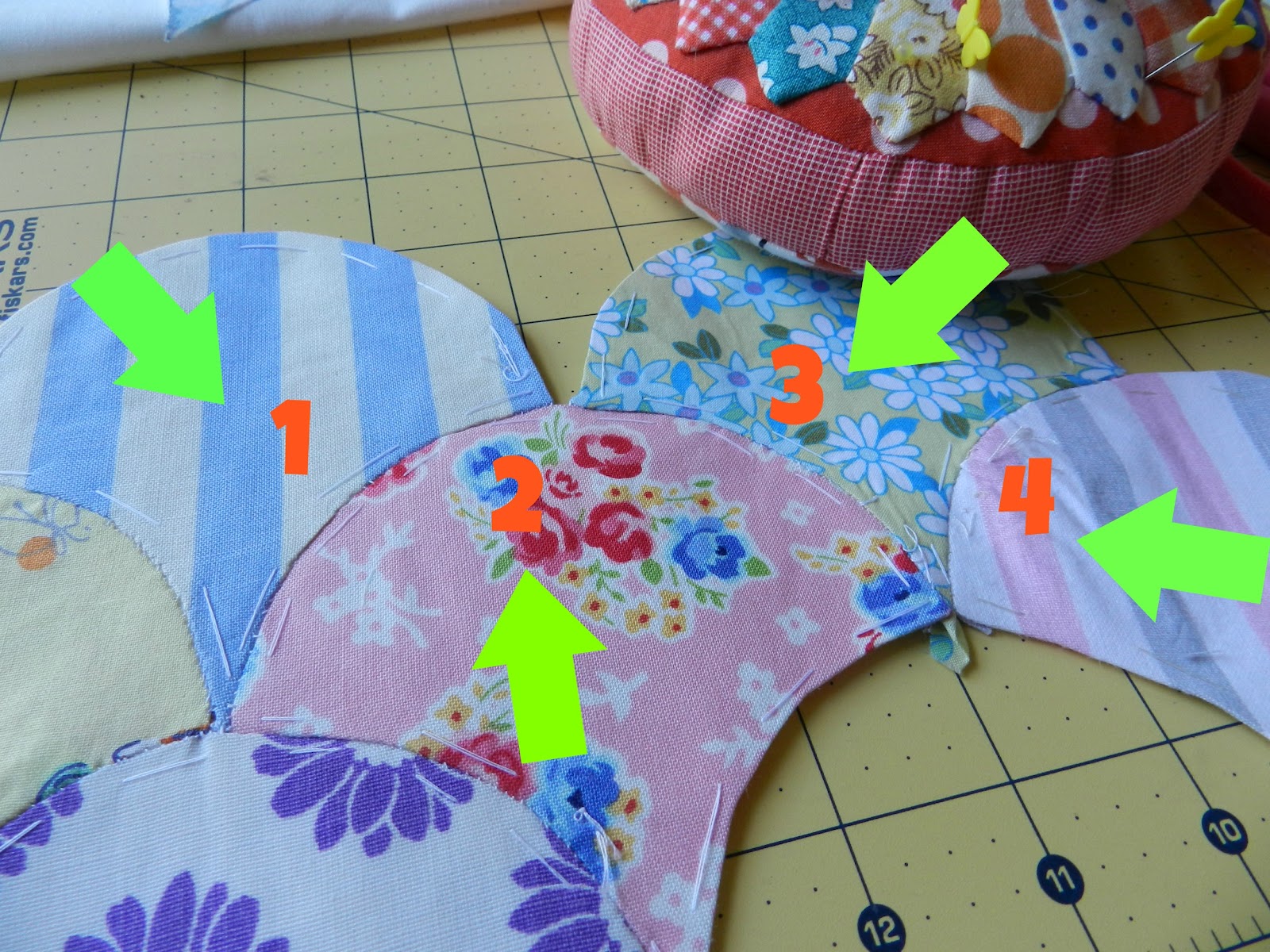 Free glam clam quilt pattern image