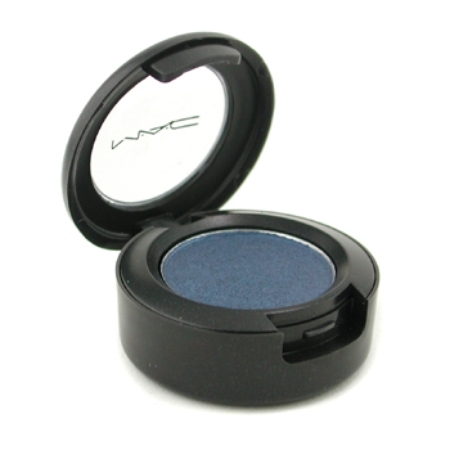 Deepika padukone-blue green eyes makeup Deepika padukone-blue green eyes makeup